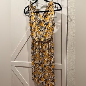 EUC Kaileigh Tasha Knit Dress Size small, Beautful Cross Back